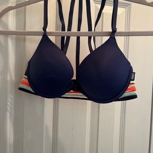 Pink VS new bra lightly lined